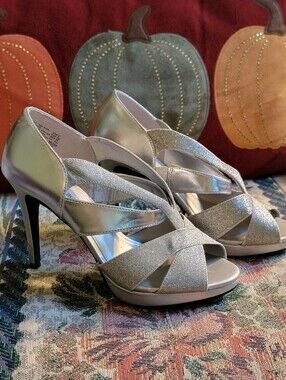 Fioni Night Silver Women's Glitter Crisscross High Heels